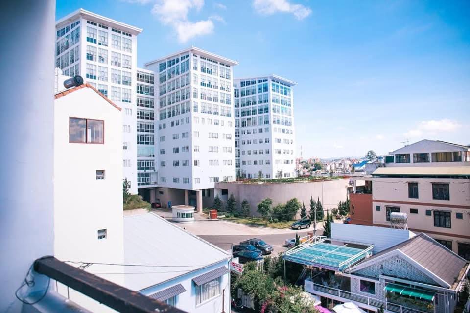 Hotel Rosa Da Lat Esterno foto